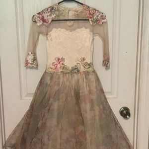 Size 7 Girls Flower Girl Dress